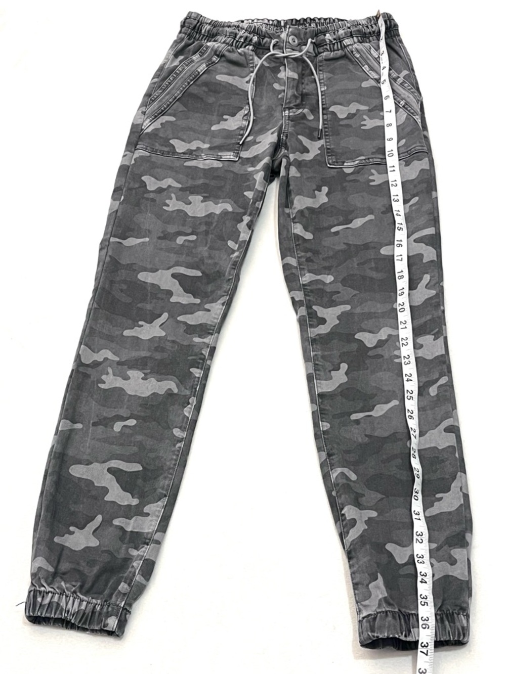 American Eagle Outfitters Gray Camouflage Drawstring Joggers with Pockets - Picture 6 of 16